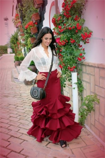 el-rocio-trajes-de-flamenca-2022-89_15 Ел рокио фламенко костюми 2022