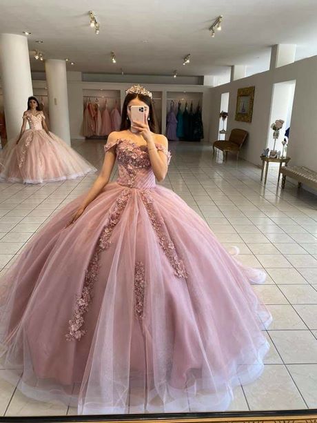 modelo-de-vestido-de-15-anos-2022-89_11 Модел рокля за 15-годишно момиче 2022