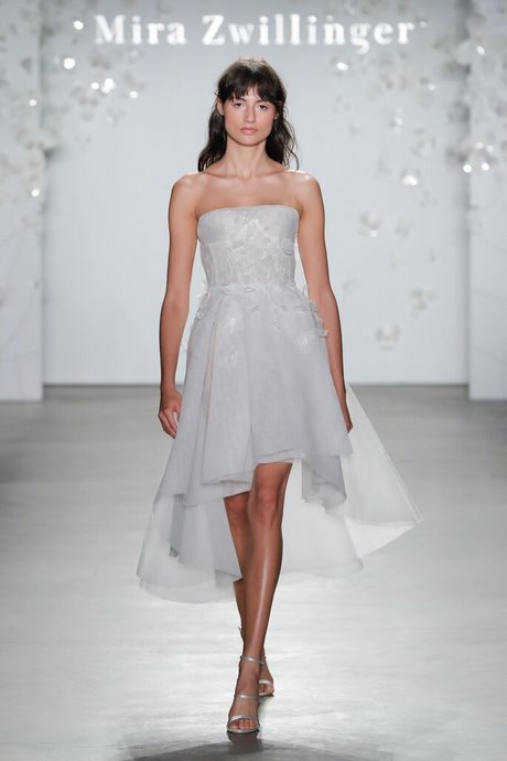 vestido-de-novia-por-lo-civil-2022-66_16 Сватбена рокля в граждански стил 2022