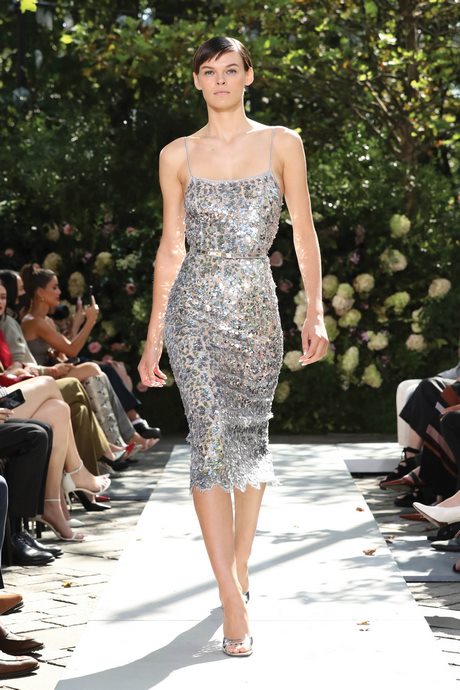 vestidos-de-moda-2022-elegantes-81_10 Модни елегантни рокли 2022