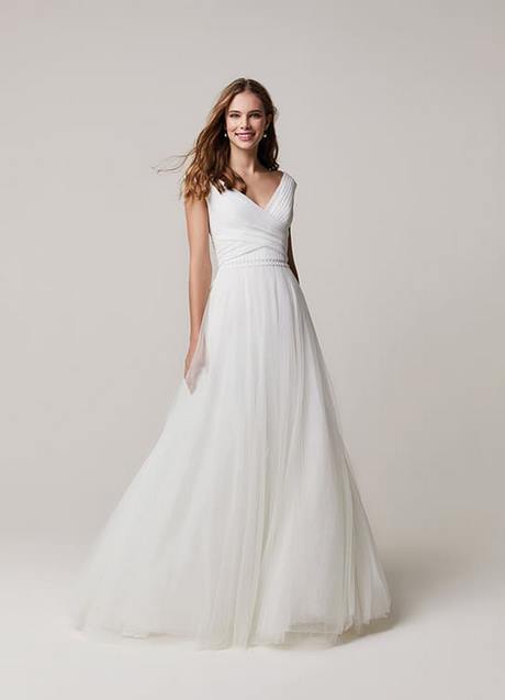 vestidos-de-novia-estilo-romano-2022-77_12 Сватбени рокли в римски стил 2022