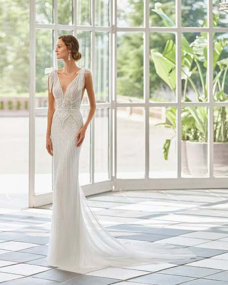 vestidos-de-novia-estilo-romano-2022-77_13 Сватбени рокли в римски стил 2022