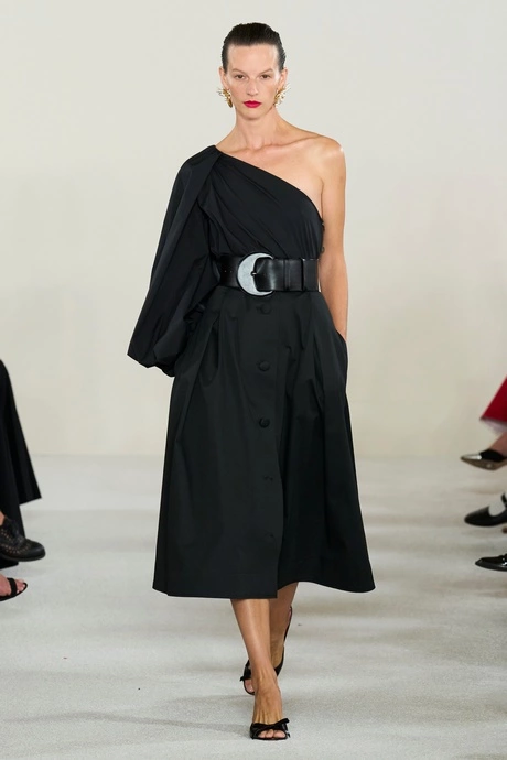 moda-de-vestidos-elegantes-2023-24_9-19 Мода за елегантни рокли 2023