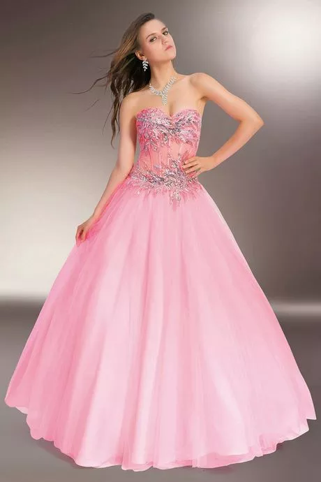 modelo-de-vestido-de-15-anos-2023-00_11-4 Модел рокля за 15-годишно момиче 2023