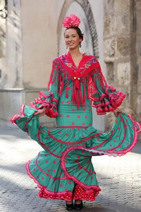 trajes-flamenca-canasteros-2023-52_11-4 Костюми за фламенко кошници 2023