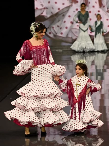 trajes-flamenca-nina-2023-27_14-6 Фламенко костюми за момичета 2023 г.