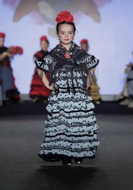 trajes-flamenca-nina-2023-27_3-14 Фламенко костюми за момичета 2023 г.
