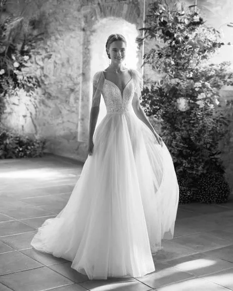 vestido-de-novia-2023-corte-sirena-61_10-2 2023 сватбена рокля с деколте русалка