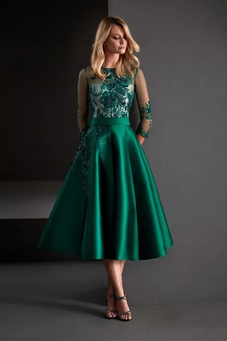 vestidos-de-fiesta-otono-2023-32_15-9 Абитуриентски рокли есен 2023