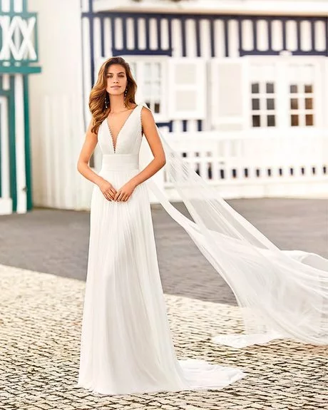 vestidos-de-novia-estilo-romano-2023-19_13-5 Сватбени рокли в римски стил 2023