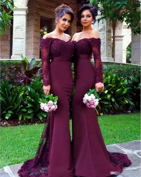 vestidos-de-novia-y-damas-2023-99_19-11 Сватбени и дамски рокли 2023