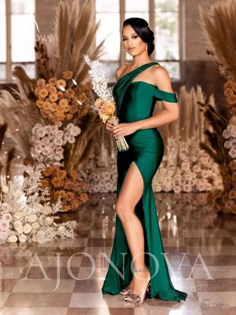 vestidos-elegantes-para-dama-2023-78_11-3 Елегантни рокли за дама 2023
