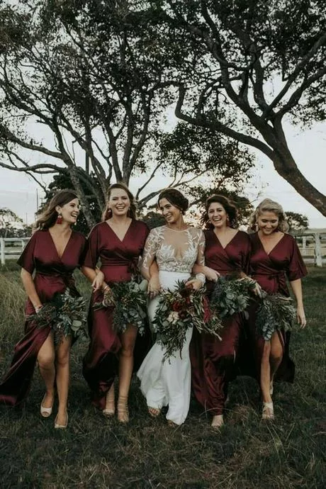 vestidos-para-damas-de-honor-de-boda-2023-63_15-8 Шаферски рокли за сватба 2023