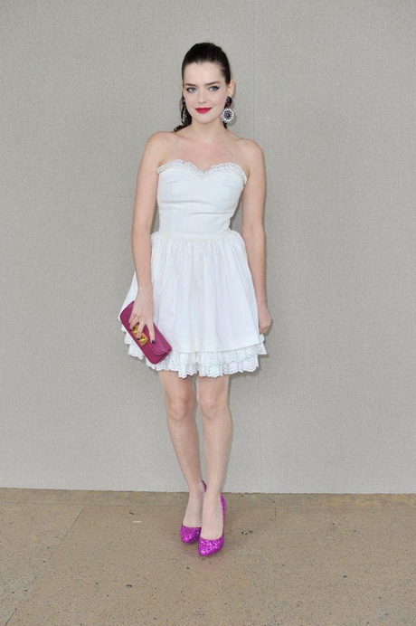 vestido-blanco-con-que-color-de-zapatos-70_11 Бяла рокля с какъв цвят обувки