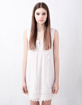 vestidos-blancos-sencillos-45_13 Обикновени бели рокли