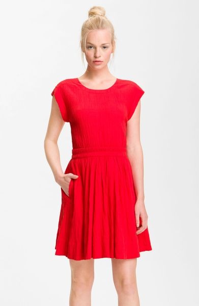 vestido-rojo-basico-70 Основна червена рокля