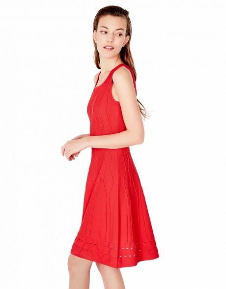 vestido-rojo-de-punto-07_15 Червена плетена рокля
