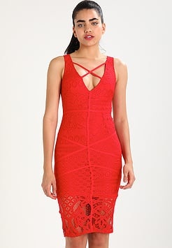 vestido-rojo-encaje-manga-larga-88_18 Червена дантелена рокля с дълъг ръкав