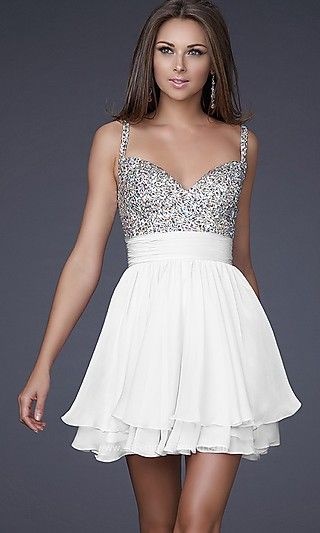 vestidos-cortos-de-fiesta-color-blanco-70_18 Бели къси рокли за бала