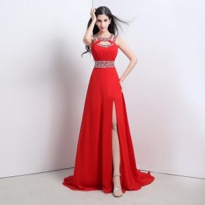 Червени абитуриентски рокли