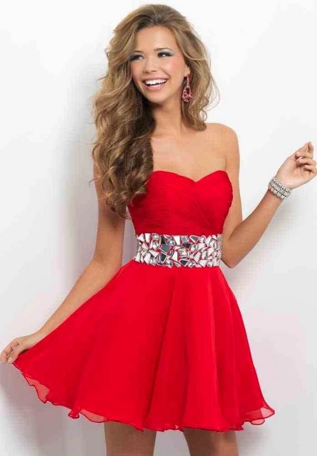 Модни къси червени рокли