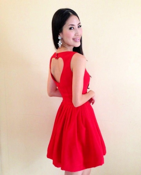 vestidos-rojos-escotados-50_16 Червени рокли с ниско деколте