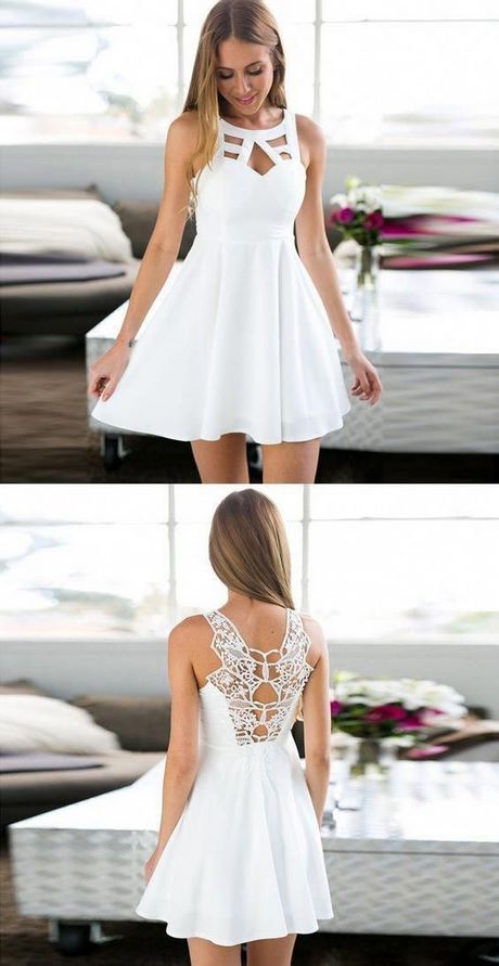 Къса елегантна бяла рокля
