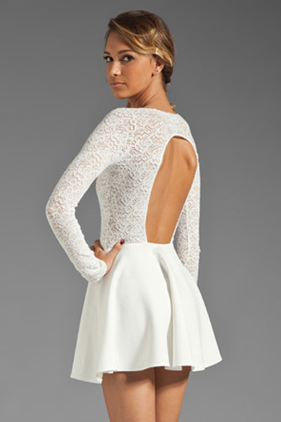 vestidos-blancos-escotados-15 Бели рокли с ниско деколте
