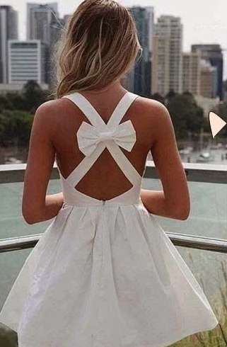 vestidos-blancos-escotados-15_9 Бели рокли с ниско деколте