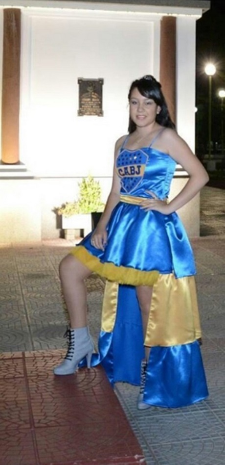 los-peores-vestidos-de-15-anos-98_9 Най-лошите 15-годишни рокли