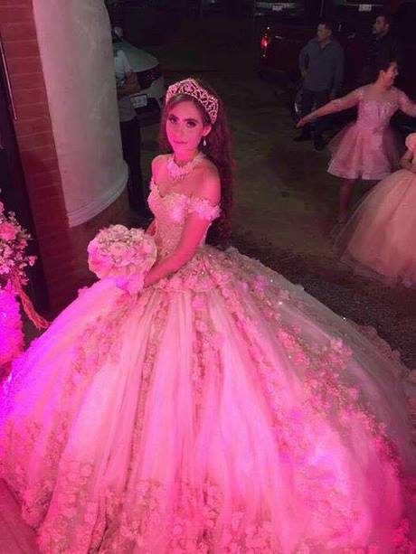 vestidos-de-quinceanera-en-mexico-62_4 Рокли quinceanera в Мексико