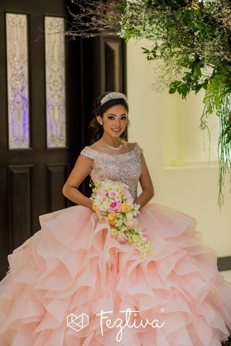 vestidos-de-quinceaneras-en-espana-49_11 Рокли quinceaneras в Испания