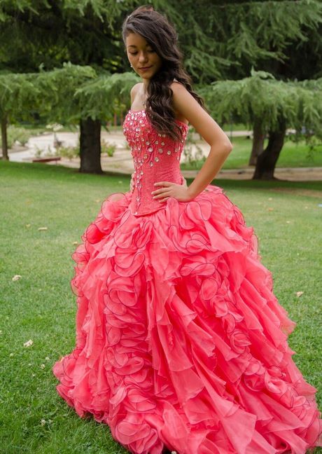 vestidos-de-quinceaneras-en-espana-49_13 Рокли quinceaneras в Испания