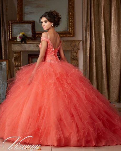 vestidos-de-xv-anos-color-coral-18_19 Рокли xv години коралов цвят