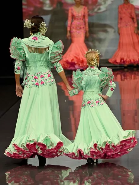 coleccion-trajes-de-flamenca-2024-92_6-17 Колекция фламенко костюми 2024