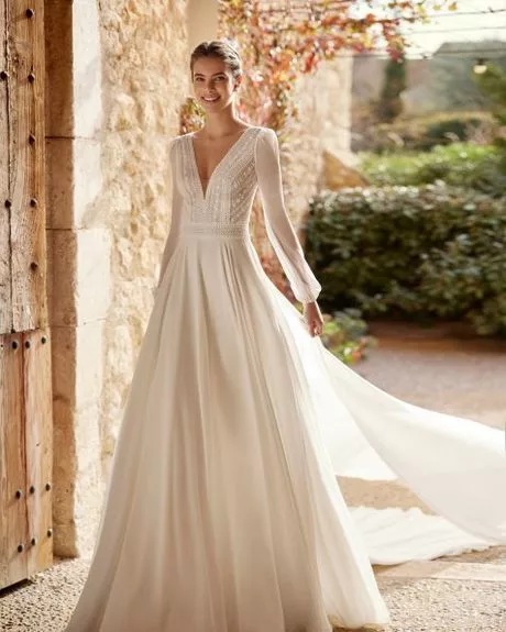 mejores-vestidos-de-novia-2024-31_15-7 Най-добрите сватбени рокли на 2024 година