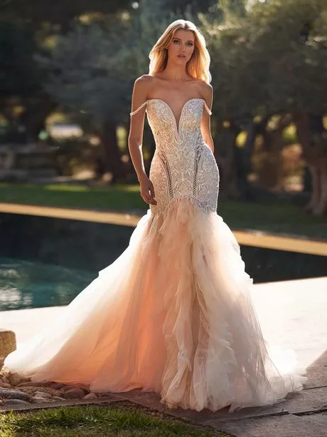 mejores-vestidos-de-novia-2024-31_4-15 Най-добрите сватбени рокли на 2024 година
