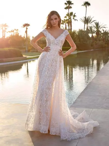 vestidos-de-novia-boda-civil-2024-40_9-20 Сватбени рокли гражданска сватба 2024