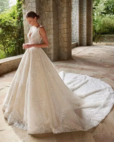 vestidos-de-novia-corte-princesa-2024-65_19-11 Сватбени рокли за принцеса 2024
