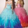 Снимки на цветни 15-годишни рокли