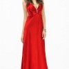 Червена дълга рокля