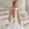 Снимки на сватбени рокли 2022