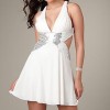 Модели на бели рокли
