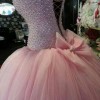 Розови петнадесет рокли