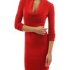 Червена рокля с дълъг ръкав