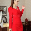 Къси червени рокли с дълъг ръкав