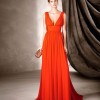 Червена шифонна рокля
